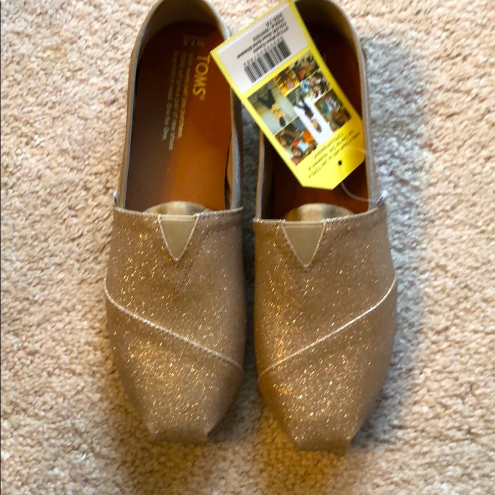 Tom’s Classic slip on